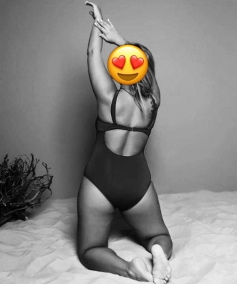 Живу в Москве, где создаю незабываемые моменты и удовольствие для искренних господ. Мое мастерство и опыт обязательно поразят тебя. Я провожу время с изысканными мужчинами, которые ценят настоящую женственность. С удовольствием расскажу тебе о моих услугах, которые откроют тебе новые грани блаженства. В моих руках твое тело будет раскрыто до предела, а потом я доставлю тебе неземное удовольствие. У меня есть множество положительных отзывов от моих гостей, которые подтверждают мою профессиональность и привлекательность. Смотри мои фото, чтобы оценить мою красоту и формы. Жду тебя, чтобы насладиться вместе этими моментами страсти и наслаждения. 😘 5629, 21 год